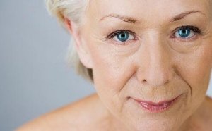 10 matvarer for å bli kvitt rynker naturlig