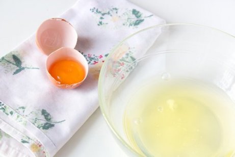 De fantastiske fordelene med eggehviter for huden din
