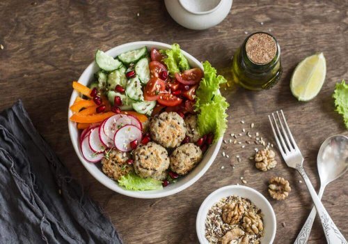 Vegansk oppskrift: Enkle quinoa- og kikertboller