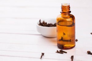 Naturlige remedier med nellik for å forbedre fordøyelsen