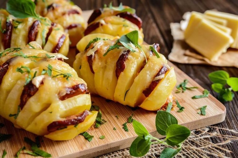 Prøv disse deilige potetene fylt med chorizo ​​og ost