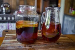 Kombucha-te: Hva er det, hvordan lager du det, og hva gjør det?