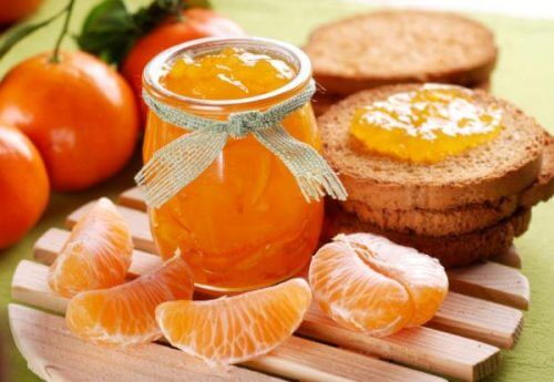 Sunt mandarinsyltetøy