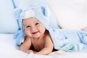 8 ting du aldri må gjøre med en baby