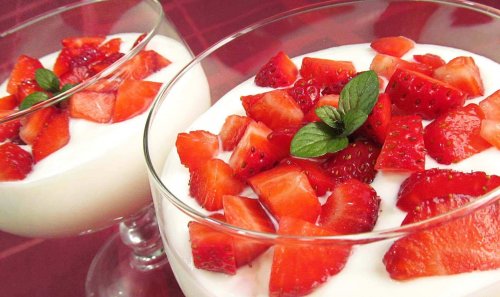 Jordbær og yoghurt