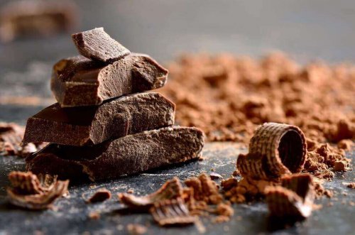 5 flotte og interessante grunner til å spise mørk sjokolade