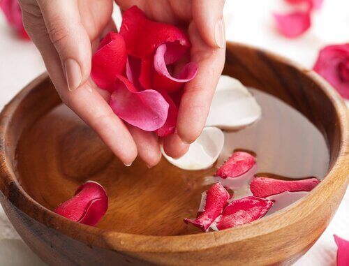 Rose-toner
