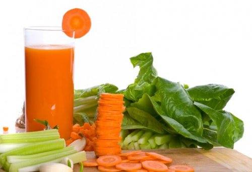 8 naturlige juicer for å bekjempe gastritt