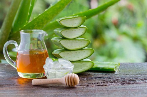 Aloe vera-remedie med honning mot mageproblemer