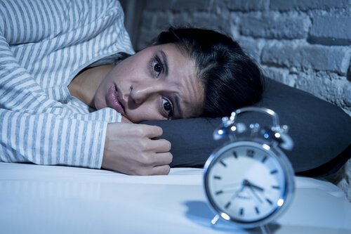 Fem tips for å hjelpe deg med å sove dersom du har psoriasisgikt.