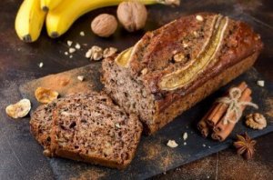 Prøv dette utsøkte bananbrødet med honning og kanel