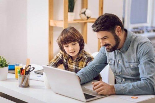 Barn skal begynne på skolen etter en ferie