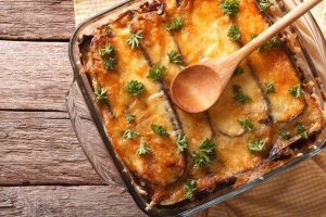 Lær å lage gresk moussaka med denne enkle oppskriften
