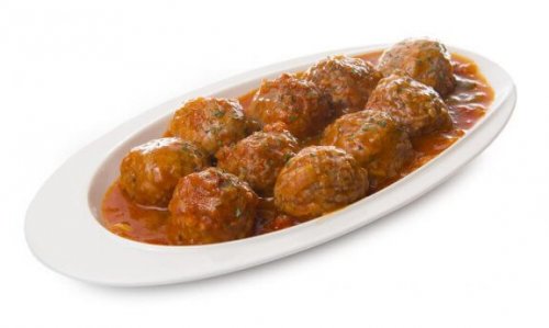 Middagsoppskrift: Deilige kjøttboller i spansk saus