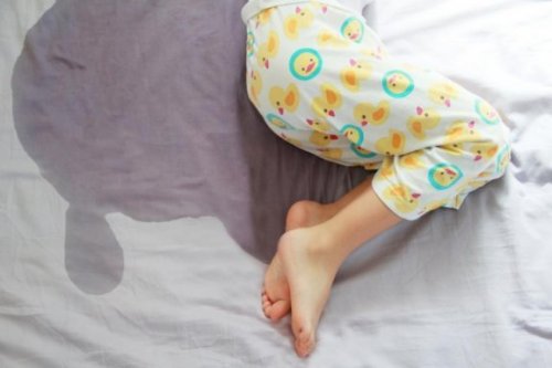 Urininkontinens i barndommen: Hvordan behandle det?