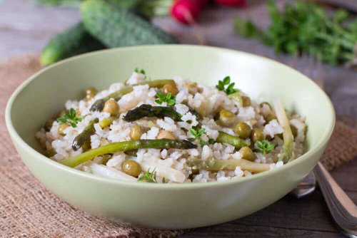 Kolesterolvennlig ris med grønnsaker og chiafrø