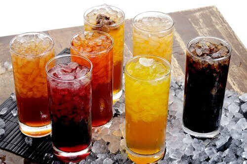 Drikke som saft og brus, er de farlige?
