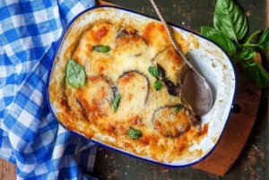 Oppdag hvordan man lager gresk moussaka