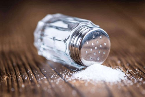 Salt inneholder natrium