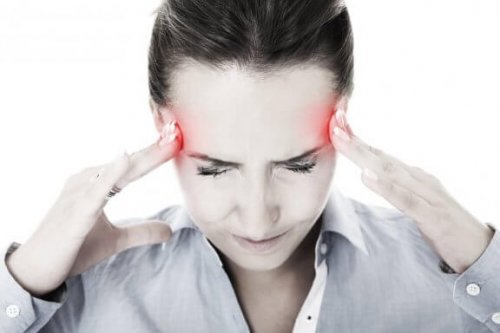 6 naturlige løsninger for å fremskynde migrenelindring