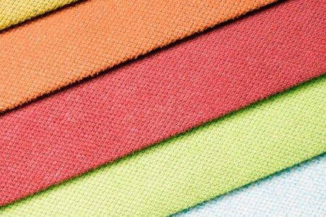 Kan du kle deg i sterke farger eller mønster?