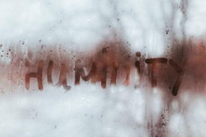 Finn ut hvordan du oppdager overdreven fuktighet hjemme hos deg
