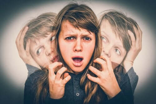 Hallusinasjoner er vanlig hos pasienter med schizofreniform lidelse.