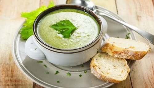 Tre deilige oppskrifter på grønnsakspaté