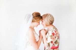 6 tips til antrekk for brudgommens eller brudens mor