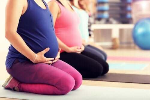 Pilates under graviditeten: Er det en god idé?