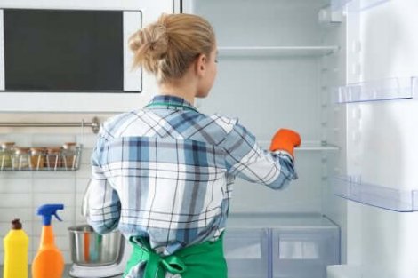 Miljøvennlige måter desinfisere og rengjøre kjøleskapet på