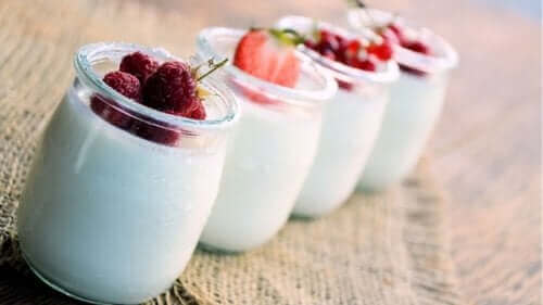 Yoghurt naturell for å forbrenne magefettet.