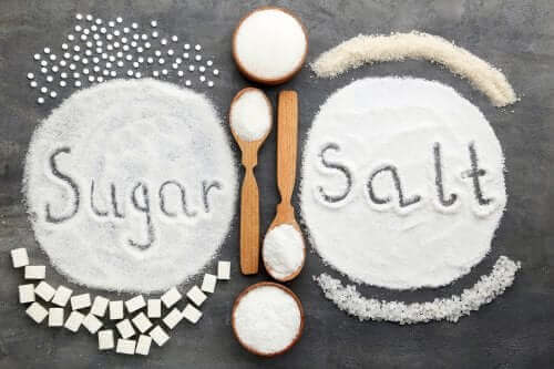 Overdrevent inntak av sukker og salt: Hva er verst for helsa di?