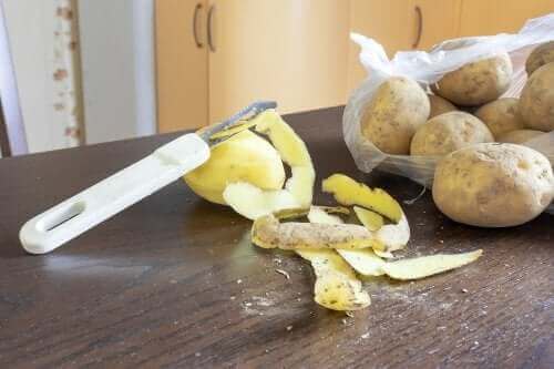 Oppvaskmiddel av potetskall