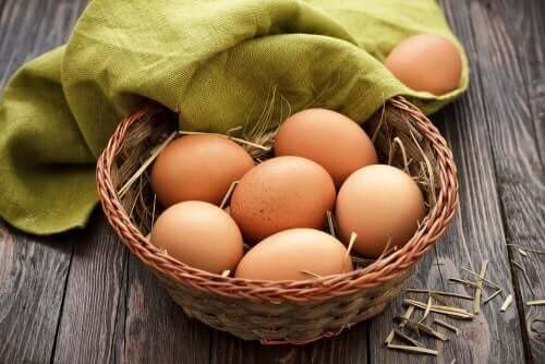 Kurv med egg.