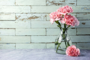 Tre raske måter å rengjøre glassvasene dine på