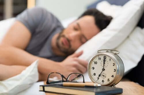 Forbedre søvnkvaliteten din med noen sunne vaner ved leggetid