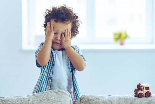 Symptomer på hjernerystelse kan være vanskelig å oppdage hos små barn. 