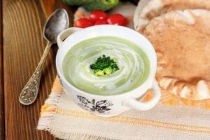 Kremet grønnsakssuppe for å styrke immunforsvaret