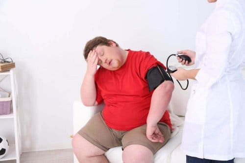 Pasienter med hjerteproblemer eller fedme er sårbare for varmen. 