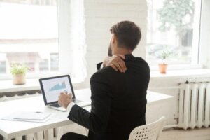 Følg disse trinnene hvis du har en stillesittende jobb