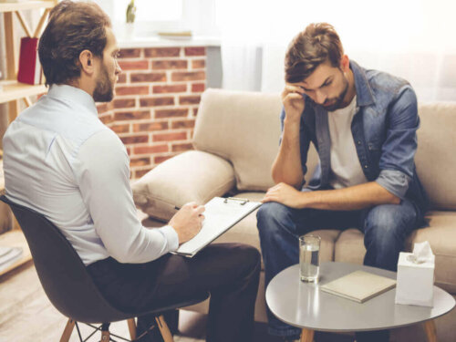 En mann hos psykologen