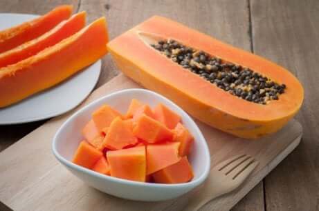 frokostsmoothies med papaya og svisker