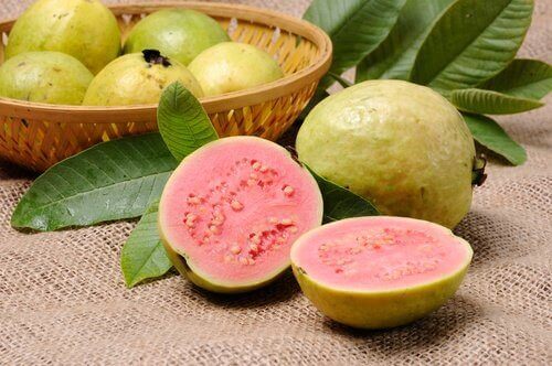 Frukten guava hjelper mot fordøyelsesproblemer.