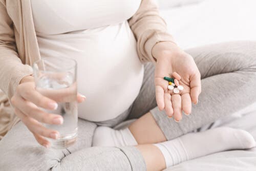 Paracetamol under graviditet – er det trygt?