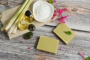 De vitenskapelige helsemessige fordelene med sitronelleolje