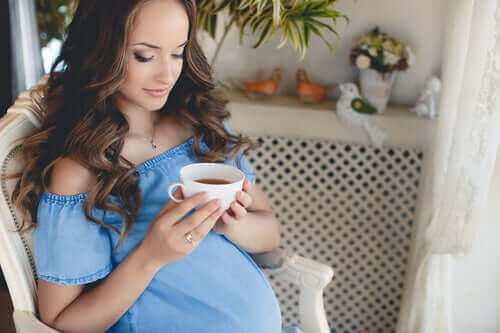 Bør du drikke te under svangerskapet?