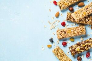 Lær hvordan du lager glutenfrie müslibarer