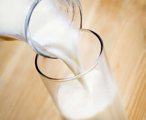 glass med melk