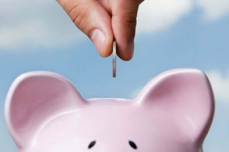 sette penger til side